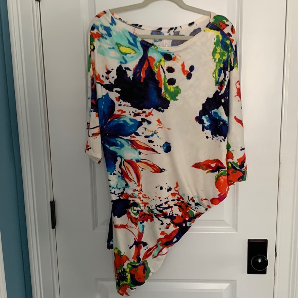 Kanvas one shoulder Top, Size Medium.